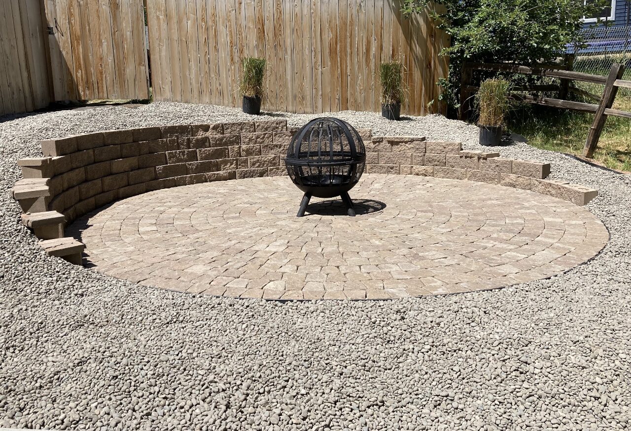 Circular paver patio and retaining wall